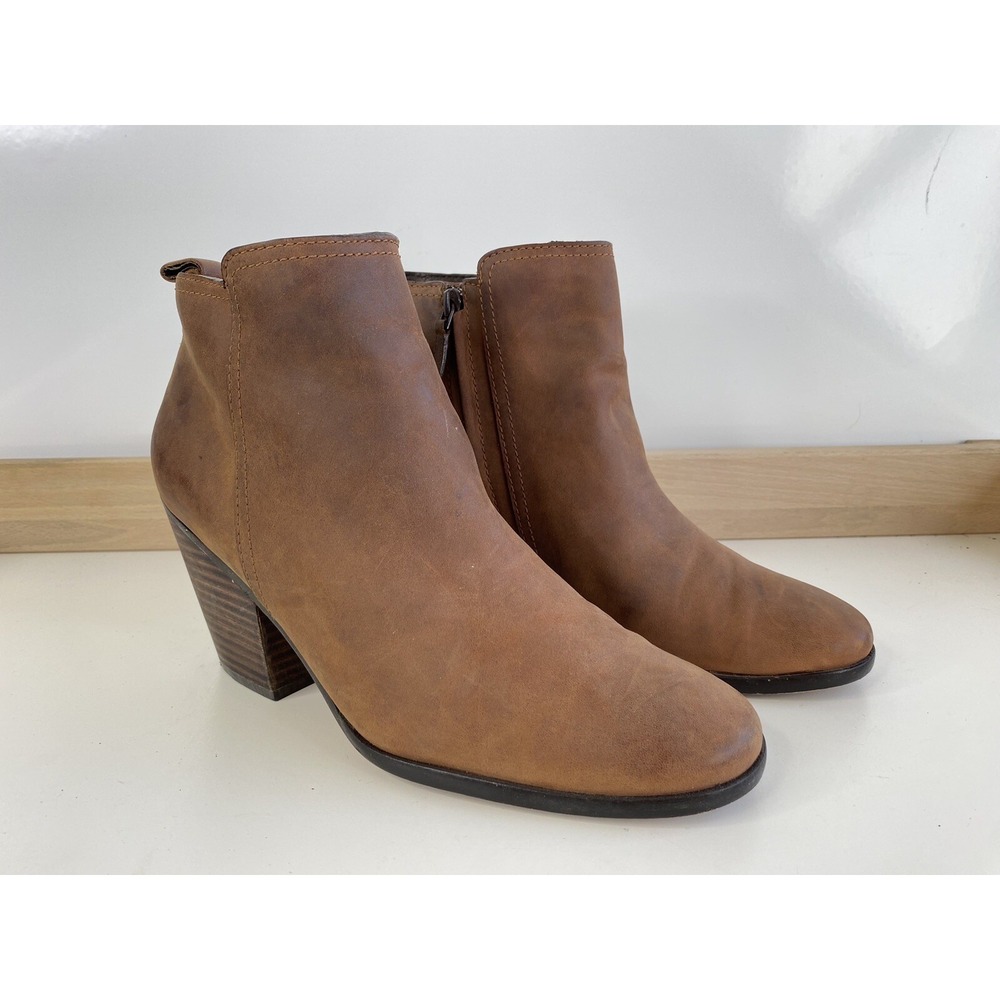 Cole Haan Chesney Ankle Boots Brown Zip Block Heel / Women's 9